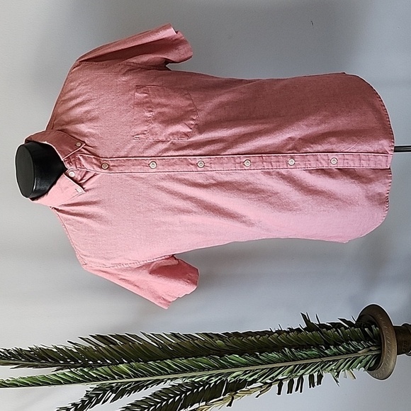 Urban Pipeline light red short sleeve button-down shirt - Picture 1 of 10